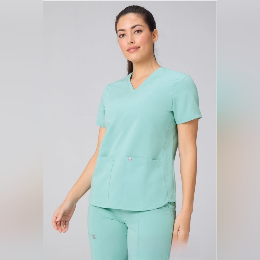 Fabletics Method 2-Pocket Scrub Top L - image 1